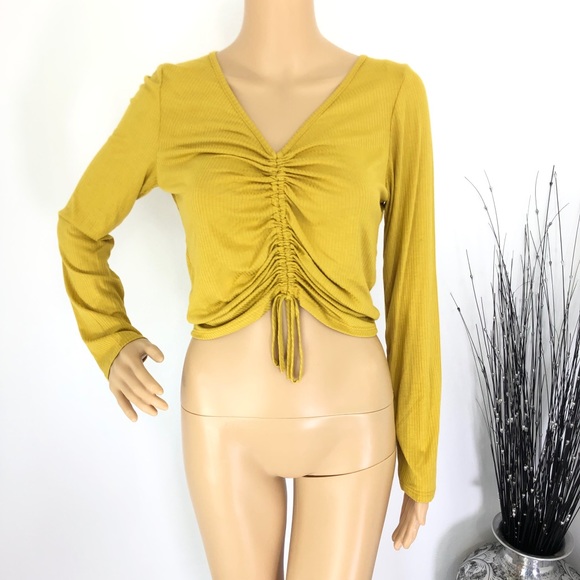 Live In The Moment Tops - 🔥SALE 4/$13🔥 Ribbed Crop Top Size Large NWOT